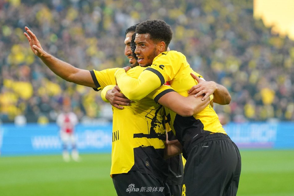 仍能表现出 仍能表现出