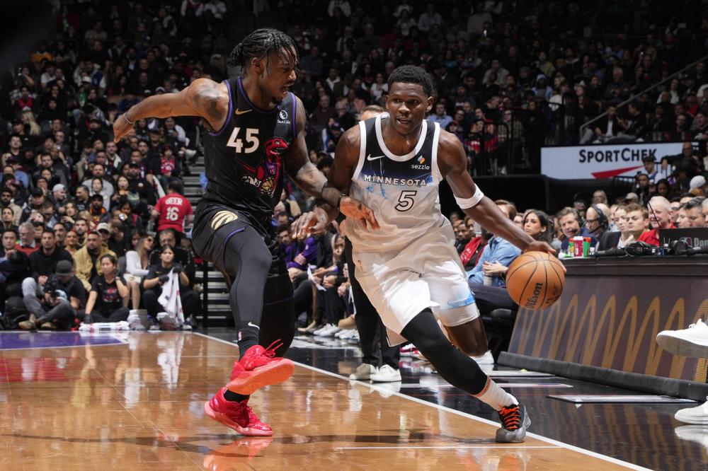 也越发尴尬 也越发尴尬