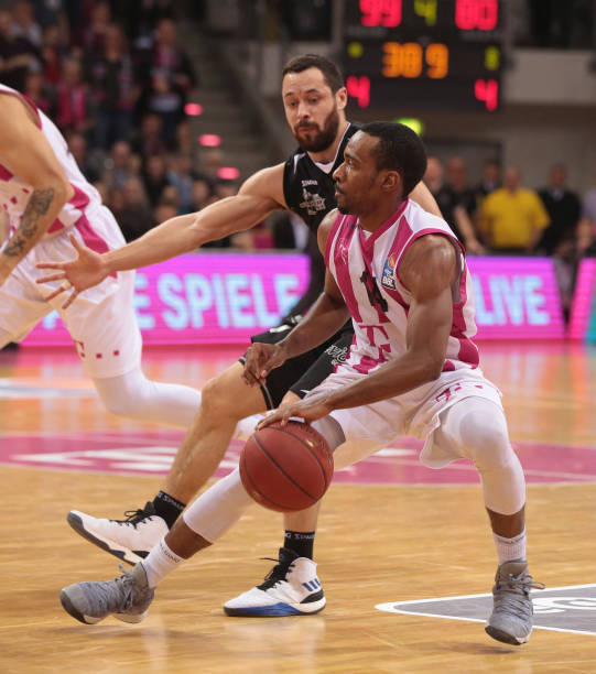 火花四溅 火花四溅